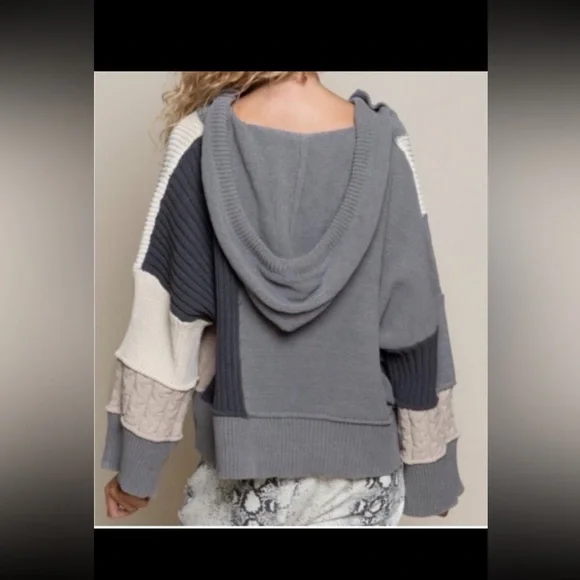 POL Sweater - Picture 5 of 5